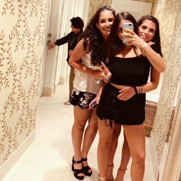 Meet your Posher, Jaclyn - Picture 1 of 1